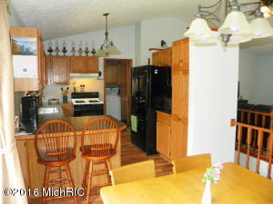 4161 Spruce Dr, Dorr, MI 49323 photo 3