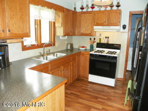 4161 Spruce Dr, Dorr, MI 49323 photo 5