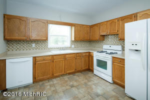 17788 M-86, Three Rivers, MI 49093 photo 6