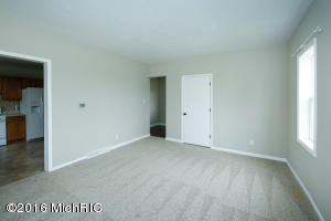 17788 M-86, Three Rivers, MI 49093 photo 4