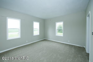 17788 M-86, Three Rivers, MI 49093 photo 3