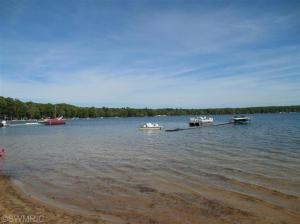 3358 Wolf Lake Dr, Baldwin, MI 49304 photo 4