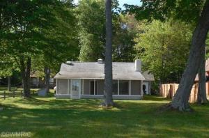 3358 Wolf Lake Dr, Baldwin, MI 49304 photo 2