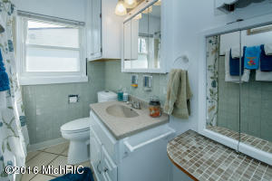 406 N Drive Dr W, Marshall, MI 49068 photo 12