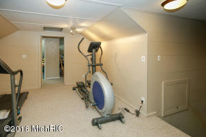 406 N Drive Dr W, Marshall, MI 49068 photo 14