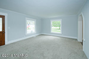 508 S Hooker, Three Rivers, MI 49093 photo 4