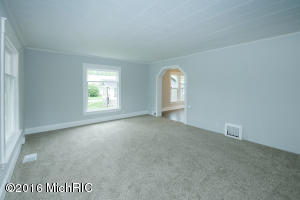 508 S Hooker, Three Rivers, MI 49093 photo 5