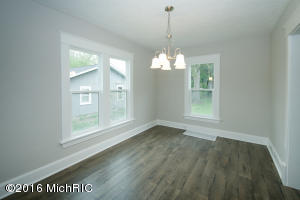 508 S Hooker, Three Rivers, MI 49093 photo 7
