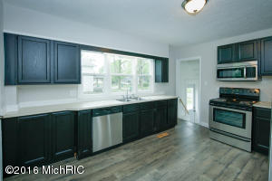 508 S Hooker, Three Rivers, MI 49093 photo 8