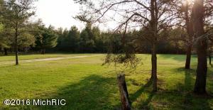 2295 E Burke Cir, Baldwin, MI 49304 photo 2