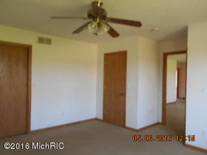 11735 4 Mile Rd, Belding, MI 48809 photo 7