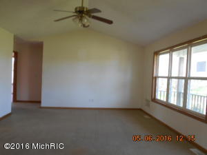 11735 4 Mile Rd, Belding, MI 48809 photo 4