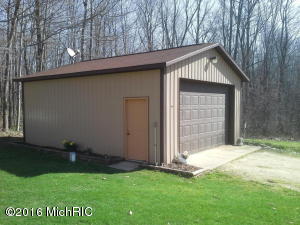 98 Thelen, Gobles, MI 49055 photo 2