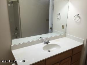 7048 Glendora, Kalamazoo, MI 49009 photo 8