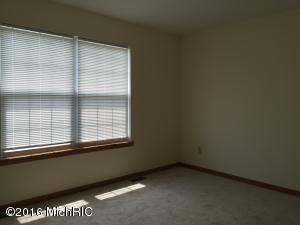 7048 Glendora, Kalamazoo, MI 49009 photo 6