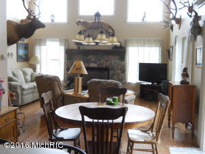 7124 E Pakes Rd, Crystal, MI 48818 photo 6