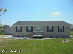 1400 E Deaner Rd, Edmore, MI 48829 photo 1