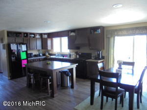 1400 E Deaner Rd, Edmore, MI 48829 photo 12