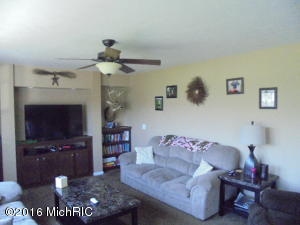 1400 E Deaner Rd, Edmore, MI 48829 photo 16