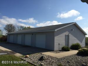 3314 E Charles, Ionia, MI 48846 photo 4