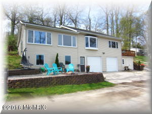 12352 Abbott St NE, Belding, MI 48809 photo 2