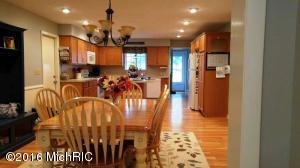 610 E River St, Whitehall, MI 49461 photo 6