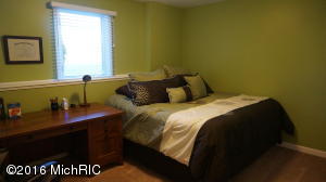 1017 Allen Ct, Plainwell, MI 49080 photo 15
