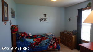 1017 Allen Ct, Plainwell, MI 49080 photo 12