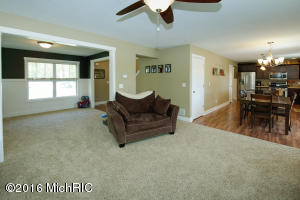 962 Scenic View Dr, Plainwell, MI 49080 photo 7
