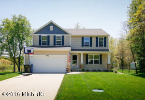 962 Scenic View Dr, Plainwell, MI 49080 photo 2