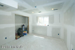 962 Scenic View Dr, Plainwell, MI 49080 photo 19