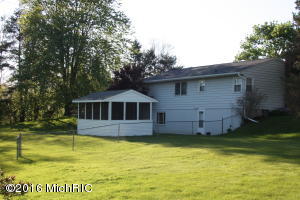 8384 36th St SE, Ada, MI 49301 photo 2