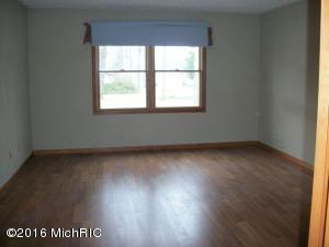 28875 Cedarama Dr, Marcellus, MI 49067 photo 6