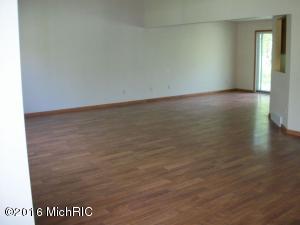 28875 Cedarama Dr, Marcellus, MI 49067 photo 3