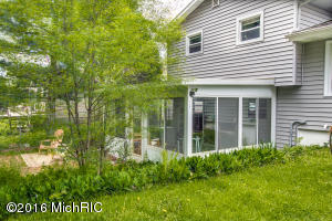 552 Cosmopolitan, Marshall, MI 49068 photo 25