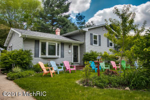 552 Cosmopolitan, Marshall, MI 49068 photo 1