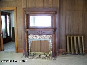 123 E Washington, Belding, MI 48809 photo 10