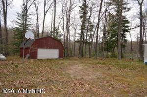 8139 E 3 Mile Rd, White Cloud, MI 49349 photo 2