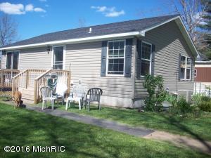 1570 E Shane Dr, Bitely, MI 49309 photo 4