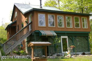 426 Irish St, Lyons, MI 48851 photo 3