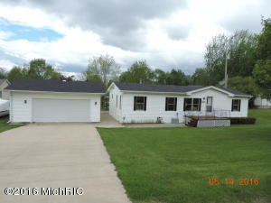 106 Wright Rd, Quincy, MI 49082 photo 1