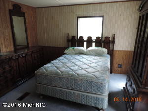106 Wright Rd, Quincy, MI 49082 photo 7