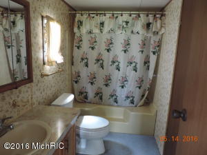 106 Wright Rd, Quincy, MI 49082 photo 9
