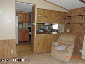 106 Wright Rd, Quincy, MI 49082 photo 5