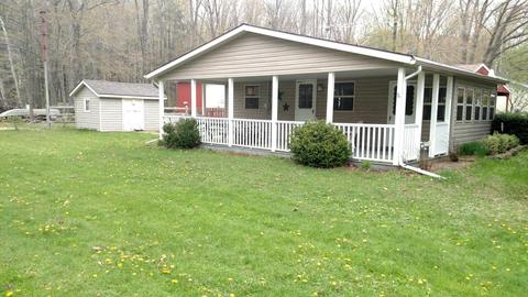 1399 Shepard St, Crystal, MI 48818 photo 1