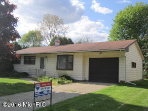 321 North Dr, Marshall, MI 49068 photo 1