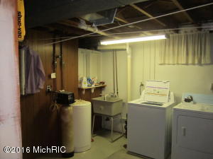 321 North Dr, Marshall, MI 49068 photo 24