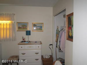 321 North Dr, Marshall, MI 49068 photo 12