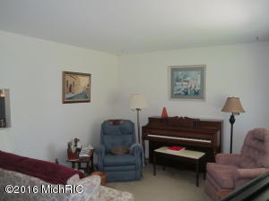 321 North Dr, Marshall, MI 49068 photo 6