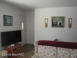 321 North Dr, Marshall, MI 49068 photo 4